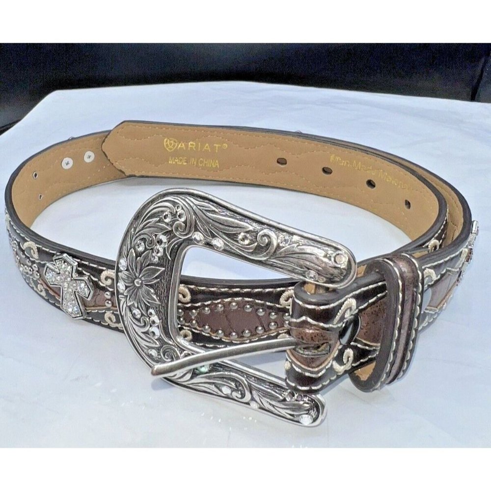 Ariat Studded Rhinestone Cross Concho Western Bling Belt Size 28
